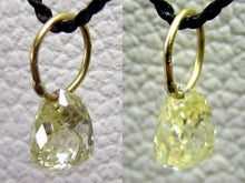Load image into Gallery viewer, 0.23cts Natural Canary Diamond 18K Gold Pendant 8798G - PremiumBead Primary Image 1