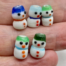 Load image into Gallery viewer, 5 Hand Made Glass Lampwork Snowmen 14x8.5mm to 13x8mm Beads 007099
