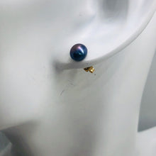 Load image into Gallery viewer, South Sea Pearl 14K Solid Gold Post Earrings | 7mm | Gray/Lavendar | 1 Pair |