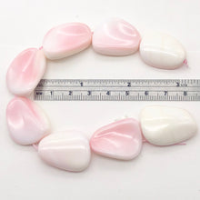 Load image into Gallery viewer, Conch Shell. Pear Shape | 27x19x8 to 28x22x10 | Pink White | 8 Bead(s)
