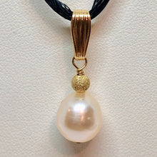 Load image into Gallery viewer, Tear-Drop FW Pearl & 14Kgf Pendant #5084K - PremiumBead Alternate Image 2