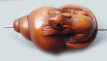 Load image into Gallery viewer, Carved Mouse in Snail Shell Boxwood Ojime/Netsuke Bead - PremiumBead Alternate Image 2
