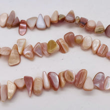 Load image into Gallery viewer, Pink Mother of Pearl Shell Briolette Bead Strand 103145