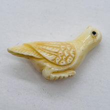 Load image into Gallery viewer, 1 Carved Waterbuffalo Bone Bird Pendant Bead 10406A