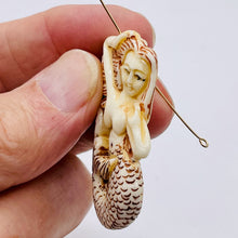 Load image into Gallery viewer, Mermaid, Happy Mermaid | 48x27x7mm | red white | 1 Pendant bead |