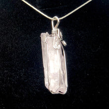 Load image into Gallery viewer, Light Lavender Kunzite Sterling Silver Wire-Wrap Crystal Prendant| 2 Inch Long|
