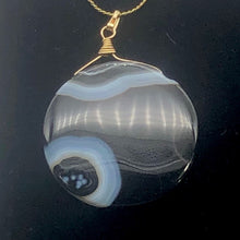 Load image into Gallery viewer, Sardonyx Agate 40mm Coin 14K Gold Filled Bead Pendant | Black | 2" Long |
