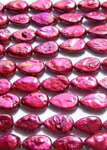Load image into Gallery viewer, 3 Yummy Raspberry FW Teardrop Coin Pearls 8895 - PremiumBead Primary Image 1