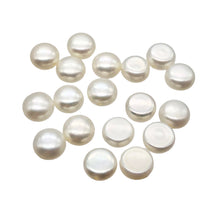 Load image into Gallery viewer, Unique Creamy top-Drill FW Button Pearls 004759