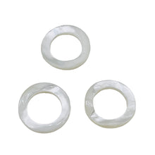 Load image into Gallery viewer, 3 Mother of Pearl Shell 25mm Pi Circle Beads 9846