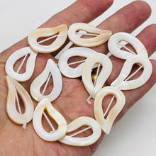 Load image into Gallery viewer, Picture Frame! 2 Mother of Pearl Beads 009582