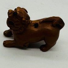 Load image into Gallery viewer, Imperial Guardian Lion Crouching Foo Dog | 1 Netsuke Bead | | 28x13x19mm | Brown
