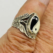 Load image into Gallery viewer, Yin Yang Black Agate Mother of Pearl Butterfly Sterling Silver Ring Size 6
