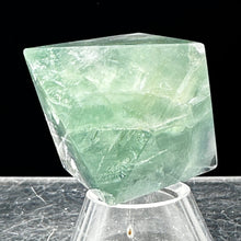 Load image into Gallery viewer, Fluorite Double Pyramid Figurine | 1 Display Figurine | | 36x36x36mm | Green
