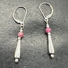 Load image into Gallery viewer, Glam Natural Purple-Red Sapphire &amp; Silver Earrings 306618F
