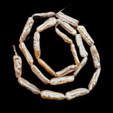 Load image into Gallery viewer, Natural Peachy Pink Biwa FW Pearl Strand4450
