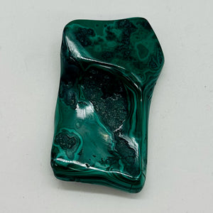 Malachite 78g Polished Gemstone FreeForm Worry Stone | 40x42x12mm | Green |