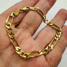 Load image into Gallery viewer, Handmade Italian 18K Gold Vermeil Figaro Chain Bracelet | 7mm | 8" | 12g |
