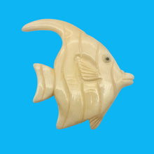 Load image into Gallery viewer, Waterbuffalo Bone Tropical Fish | 36.5x34x6mm | Cream | 1 Bead }
