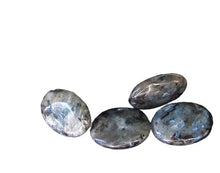 Load image into Gallery viewer, 4 Beads of Speckled Grey Labradorite 20x15mm Oval Pendant Beads 9556
