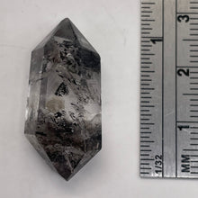 Load image into Gallery viewer, Quartz Shaman Double Terminated 25cts Crystal | 28x11mm | Clear with Inclusions|
