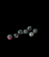 Load image into Gallery viewer, 7 Ruby Zoisite 8mm Faceted Beads 10489
