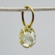 Load image into Gallery viewer, 0.28cts Natural Canary Diamond 18K Gold Pendant 8798J
