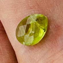 Load image into Gallery viewer, Peridot Faceted Briolette Bead | 1.6 cts | 8x6x4mm | Green | 1 bead |
