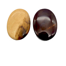 Load image into Gallery viewer, Fab 2 Mookaite 30x22x10mm Oval Pendant Beads
