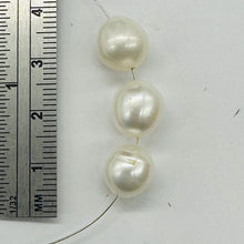 Load image into Gallery viewer, 3 Natural White 12 to10mm Pear-Shape FW Pearls 3104
