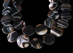 Black and White Sardonyx Agate 20mm Coin Bead Strand 109349