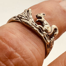 Load image into Gallery viewer, Sterling Silver Squirrel Ring Size 7 Woodland Animal Nature Jewelry USA
