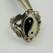 Load image into Gallery viewer, Yin Yang Black Agate Mother of Pearl Butterfly Sterling Silver Ring Size 6
