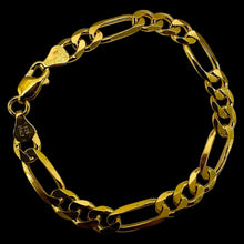Load image into Gallery viewer, Handmade Italian 18K Gold Vermeil Figaro Chain Bracelet | 7mm | 7" | 10g |
