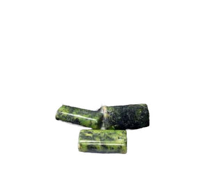 3 Chartreuse Serpentine Jade Pendant Beads 9173