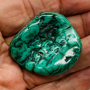 Malachite 46g Polished Gemstone FreeForm Worry Stone| 42x9mm| Green| 1 Specimen|