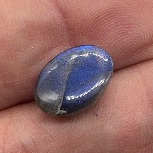 One Vibrant Labradorite Cabochon | Green, Blue | 14x10mm | 1 Cabochon |