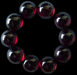 One Vibrant Garnet Cabochon 8x4mm Deep 003900