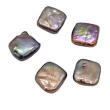 Load image into Gallery viewer, 5 Beads of Peacock Bronze Square Coin FW Pearls 009454
