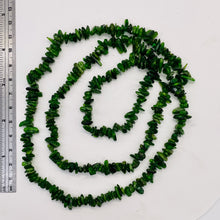 Load image into Gallery viewer, Diopside Strand Chip Bead 32&quot; Strand | 11x8x5 to 7x5x4mm | Green | 200 Beads |
