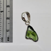 Load image into Gallery viewer, Moldavite 10.91ct Sterling Silver Free-form Pendant | 1&quot; Long | Green |
