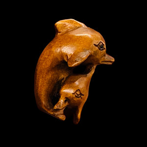 Carved Mommie Dolphin & Baby Boxwood Ojime/Netsuke Bead | 28x20x18mm | Brown