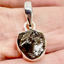 Load image into Gallery viewer, Moldavite 9.731ct Sterling Silver Round Pendant | 3/4&quot; Long | Green | 1 Pendant|
