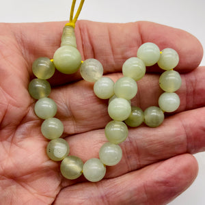 Serpentine 7" Strung Strand Round Beads | 8mm | Green | 21 Beads |