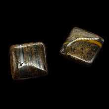 Load image into Gallery viewer, 2 Shimmering Bronzite Square Pendant Beads 8261
