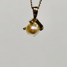 Load image into Gallery viewer, Pearl 14K Gold Filled Drop Pendant | 1/2" Long | White | 1 Pendant |
