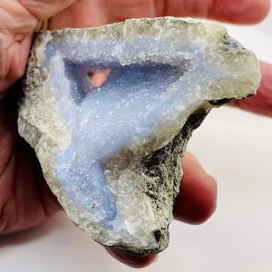 Chalcedony 231g Natural | 4x2 1/2x1x1/2" | Blue White Gray | 1 Specimen