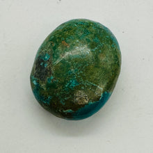 Load image into Gallery viewer, Turquoise Natural Focal 16g Nugget | 22x15x15mm | Blue | 1 Bead |
