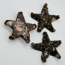 Load image into Gallery viewer, 1 Hand Carved Mica Quartz Starfish Bead | 59x54x11mm | Red White and Grey
