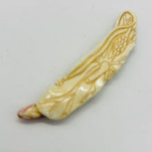 Load image into Gallery viewer, Hand Carved Frogs On Lotus Leaf Pendant Bead | 3" Long| Green, Red, Cream |
